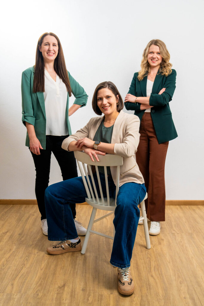 Das Team von KOMMUNIKanna freut sich im Büro in St. Pölten auf neue Projektanfragen.